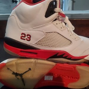 2006 Retro Jordan 5's (Fire Red)